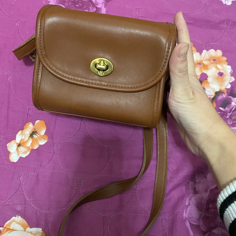 Coach vintage cross body bag.